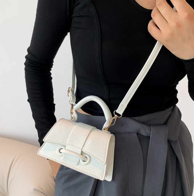 White Women's Shoulder Bag (YCS-HAB-002)
